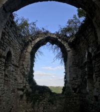 Photo d'une arche en pierres
