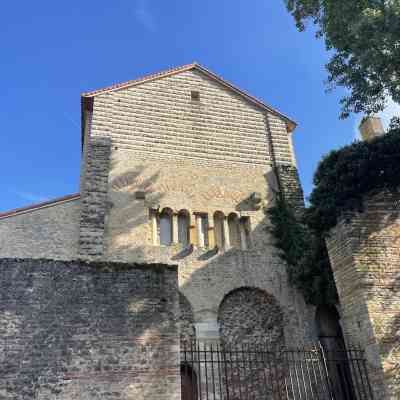 Photo de Basilique Saint-Pierre-aux-Nonnains