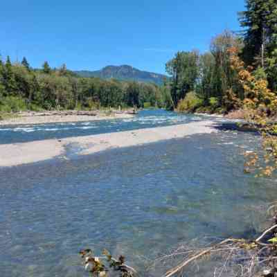 Photo de Rivière Elwha + camp rangers abandonné 