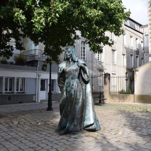 Statue d’Anne de Bretagne