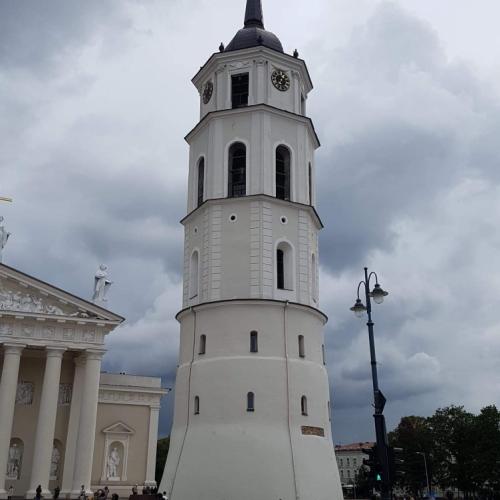 Photo de Place de la Cathedrale de Vilnius