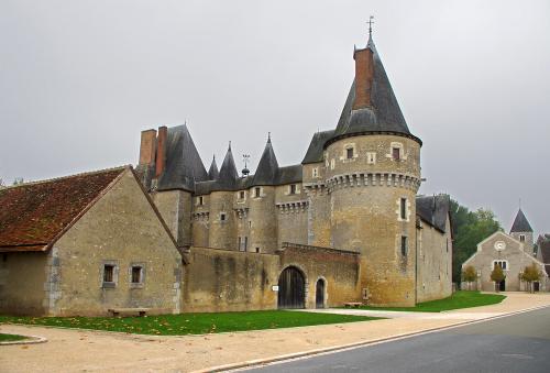 Château de Fougères-sur-Bièvre